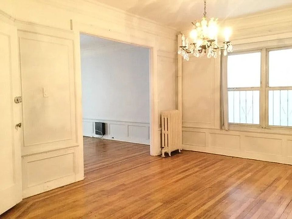 1st image of 258 Sullivan Pl #1