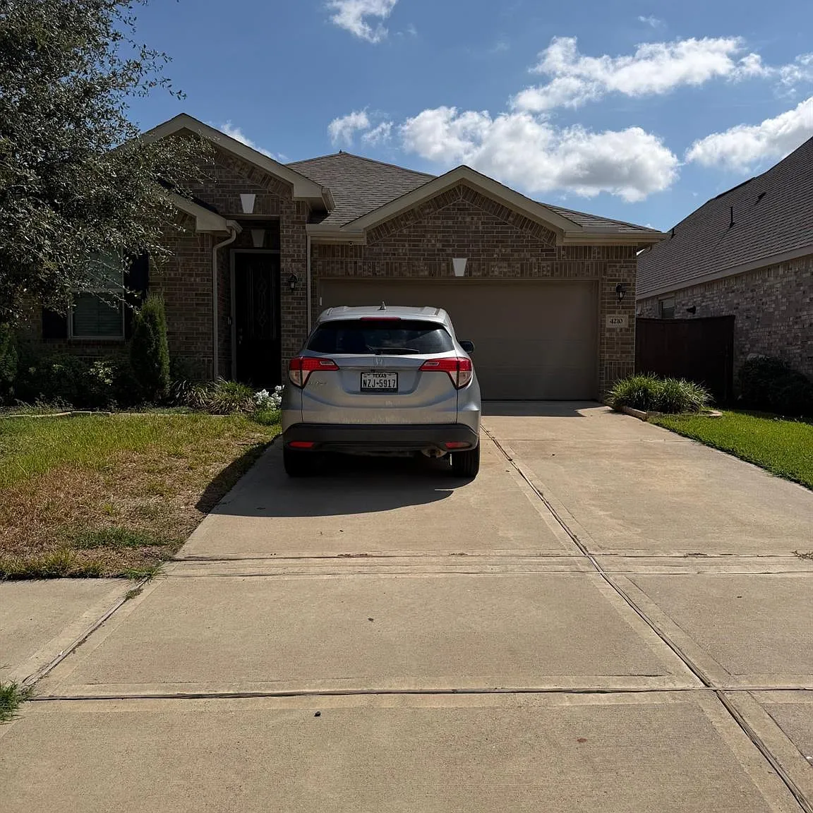 4 bed, 2.0 bath, 1825 sqft, $2,500 — Photo 3