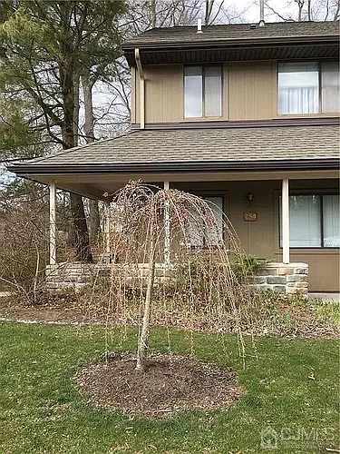 254 Hampshire Dr Photo 1