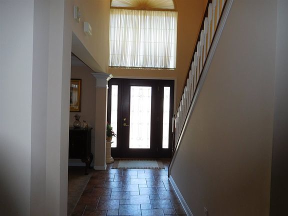 2nd image of 1 Rockledge Ct