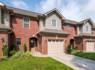 607 Knob Hill Rd, New Albany, IN 47150