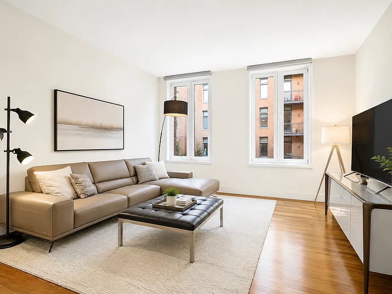 416 Washington St #4K — Photo 1