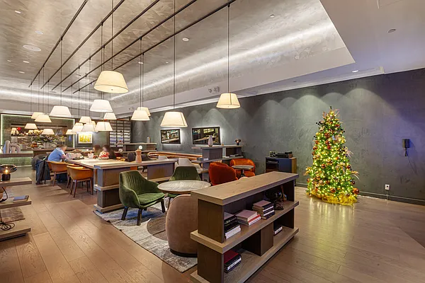 Rented by Sakai Organization Inc. | media 25