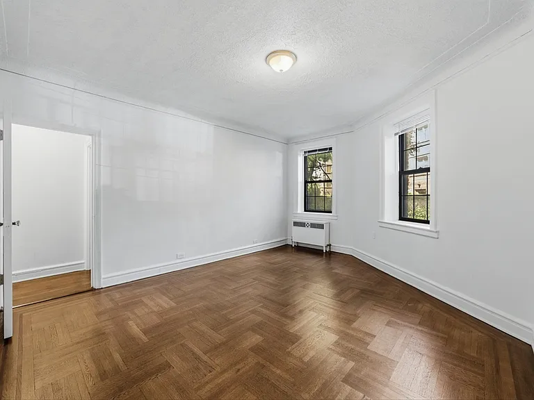14 N Chatsworth Ave #1K — Photo 7
