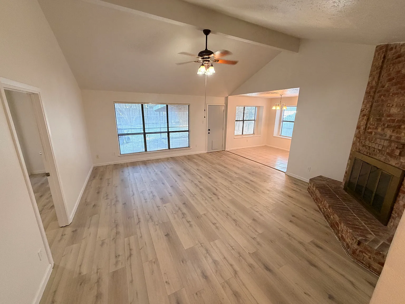 3 bed, 1543 sqft, $2,100 — Photo 3