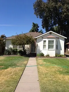 748 E San Joaquin Ave — Photo 1