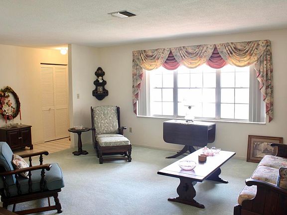 3rd image of 2191 Christine Dr