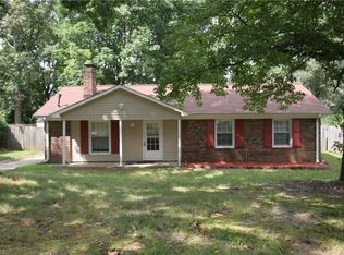 2502 Lamroc Rd, Greensboro, NC 27407