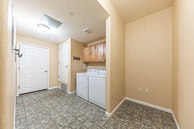 10885 Cinnabar Way #5 — Photo 22