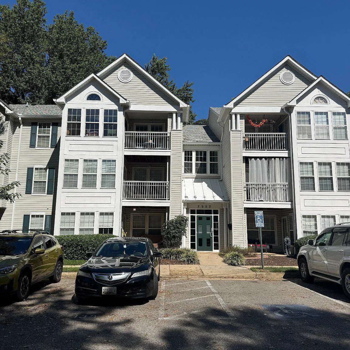 South Meadows Condo — Photo 1