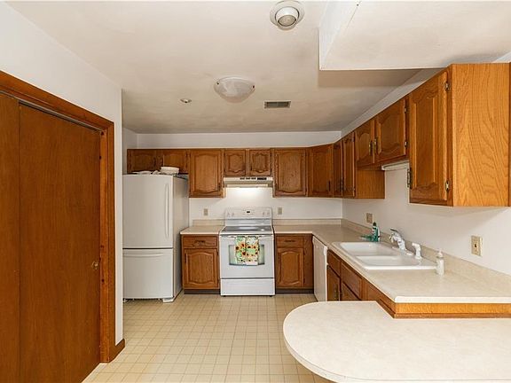 4th image of 36 Kristee Cir Unit 36