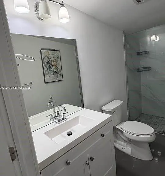 1212 E River Dr #2 — Photo 10