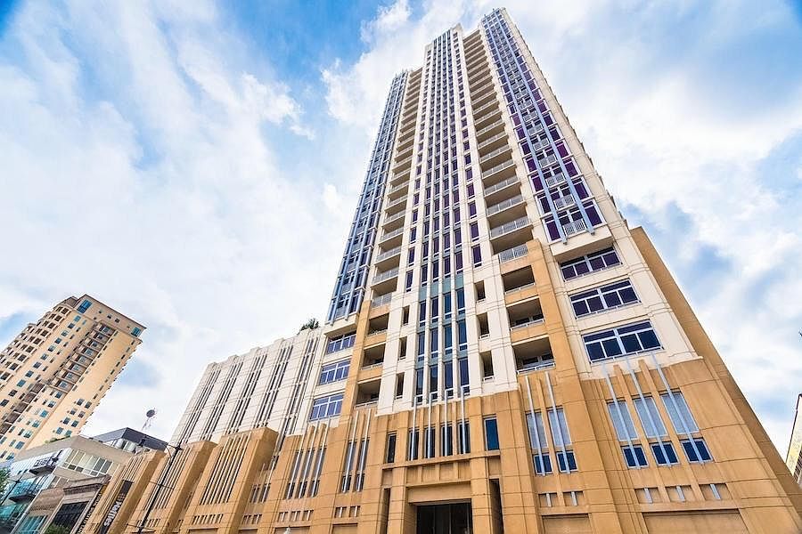 1st image of 1400 S Michigan Ave APT 1911