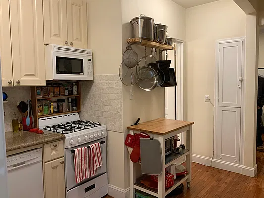 Rented by Ideal Properties Group | media 9