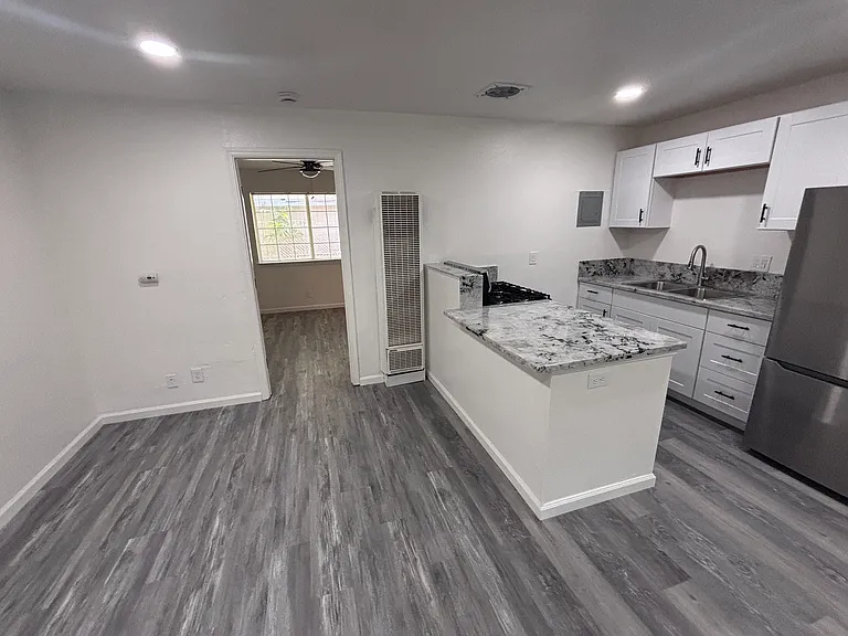 2720 Forrest St #B — Photo 7