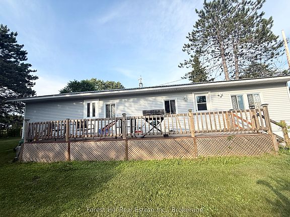 3rd image of 43 Davis Dr