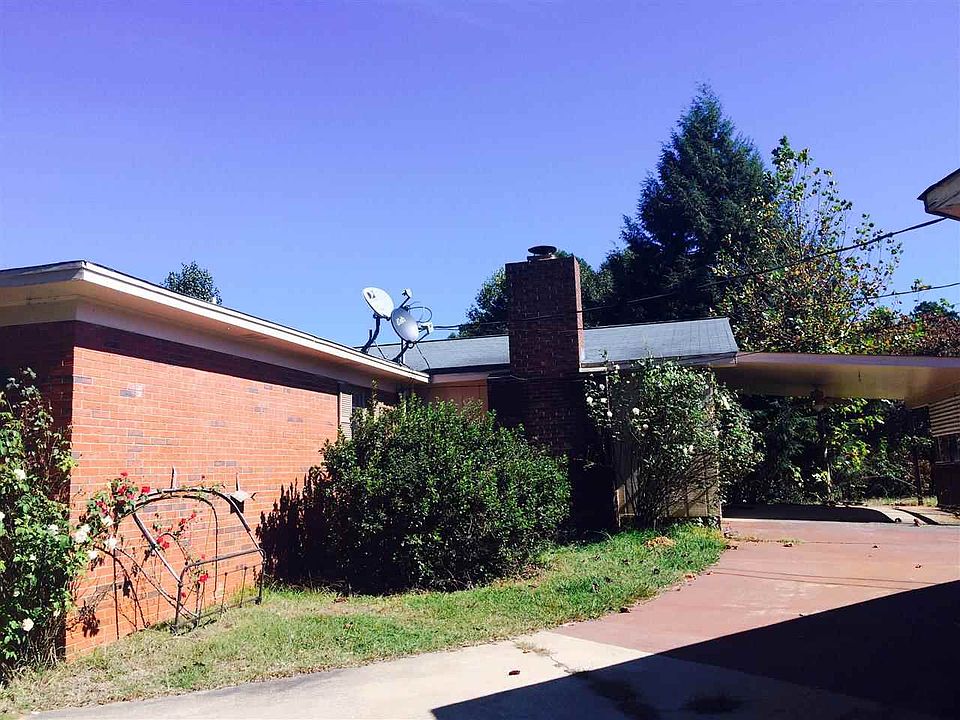 2nd image of 2660 Pleasant Dale Cir