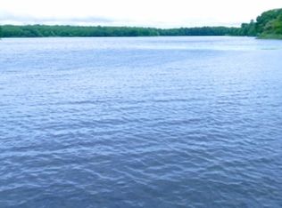 219 Big Fresh Pond Rd, Southampton, NY 11968