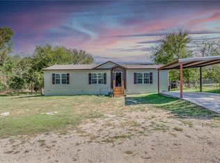 407 N Arnold St, Lampasas, TX 76550