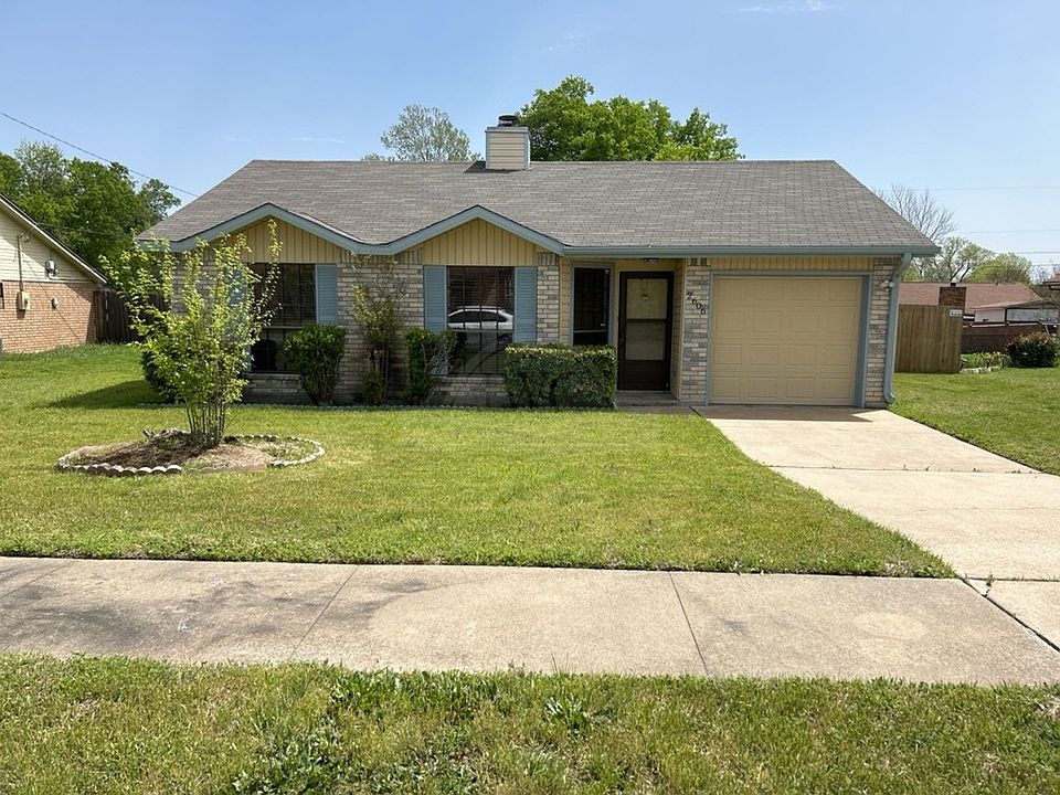 1st image of 2606 Lago Trl
