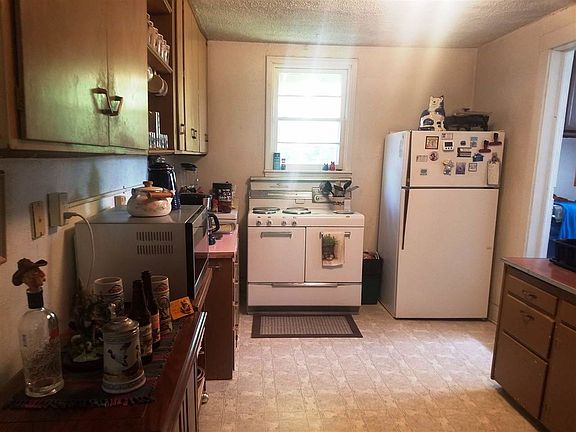 5th image of 700 N Shilling Ave