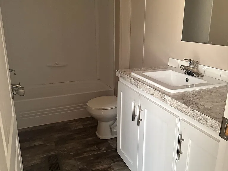 2130 Rand Morgan Rd — Photo 8