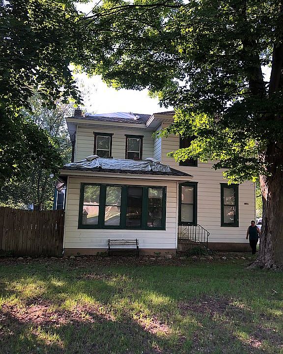 1st image of 5107 N Riverview Dr