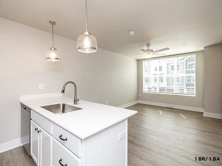 Grand Valley Townhomes — Photo 3
