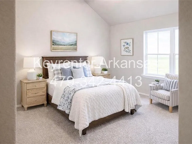 741 Venice St — Photo 7