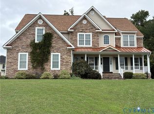 11006 Wooferton Ct, Midlothian, VA 23112