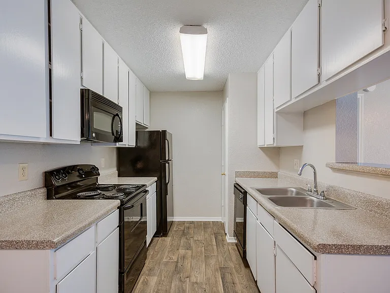 Brookstone & Terrace — Photo 12