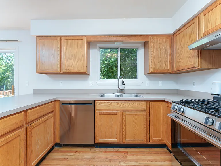 3172 Birchwood Ct — Photo 23