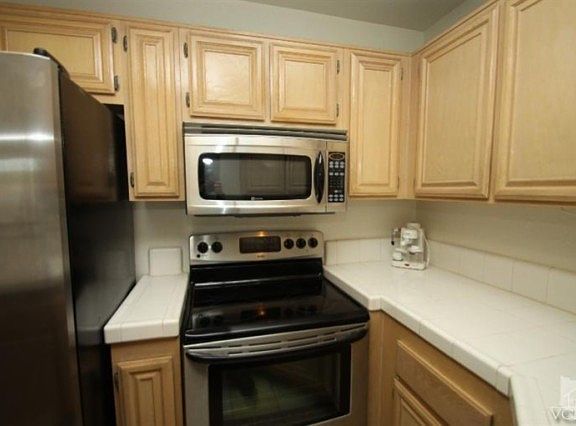 3rd image of 631 Oak Run Trl Unit 405