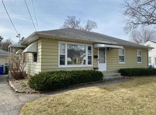 4911 Shore Acres Rd, Monona, WI 53716