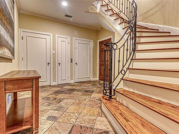 2nd image of 2019 Driscoll St #A
