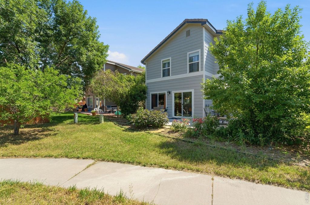 1115 Lochmore Pl