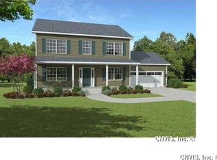 201 Funnycide Dr, Sackets Harbor, NY 13685
