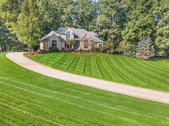 4th image of 4831 Oak Hollow Ct