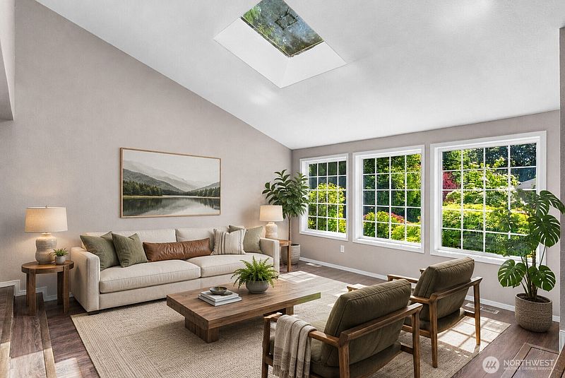 3rd image of 6344 Agnes Road NE