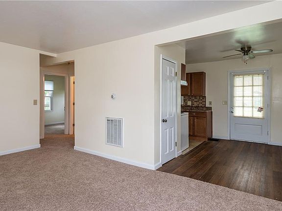 4th image of 30 Skyview Dr