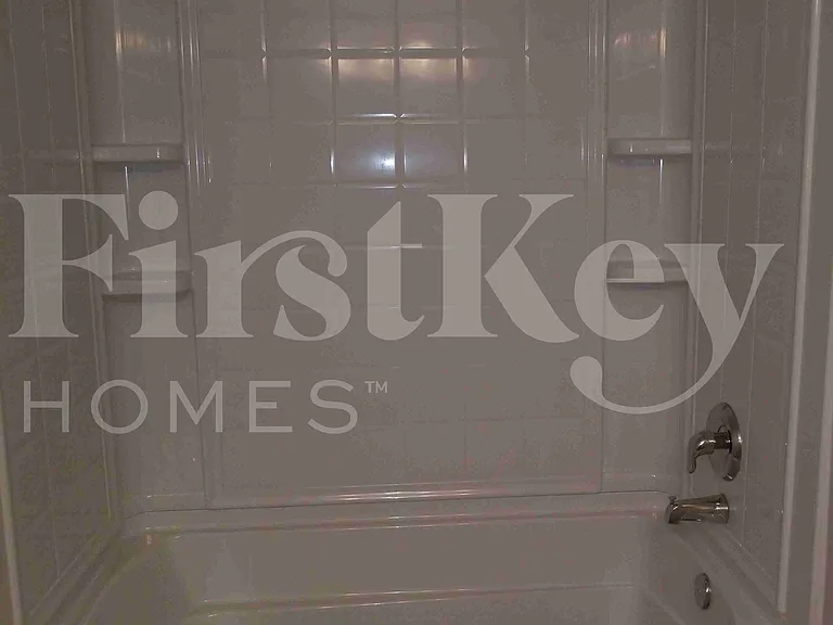 136 Rockbridge Ct — Photo 17