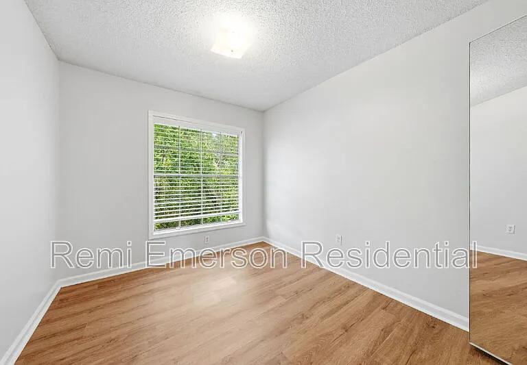 7473 Belle River Ct — Photo 18
