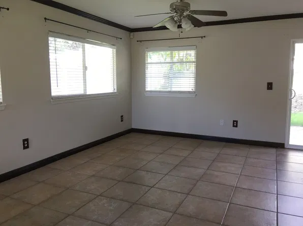 92-831 Makakilo Dr APT 8, Kapolei, HI 96707