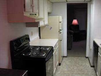 3rd image of 1811 Earthstone Dr
