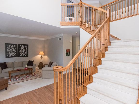 4th image of 1207 Indian Trail Dr