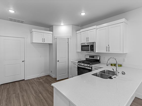 5th image of 2995 S 265 W #752