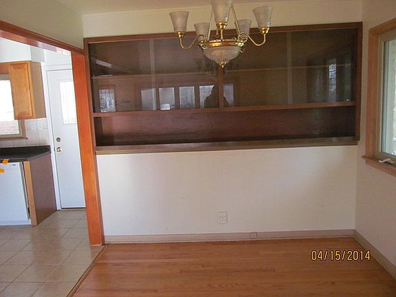 4th image of 4257 W Howard St