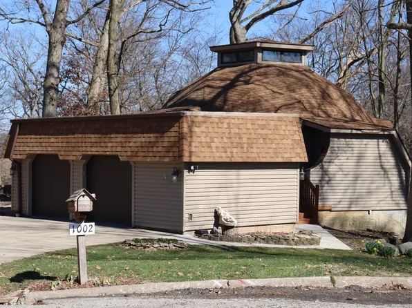 1002 Glenwood Dr, Morrison, IL 61270