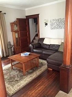 4th image of 530 King St