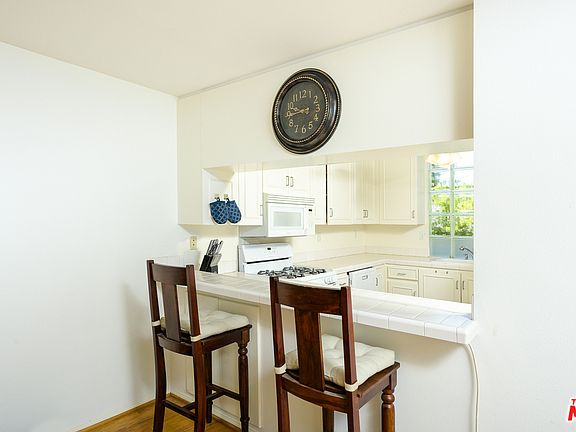 5th image of 1151 N Fuller Ave APT 3